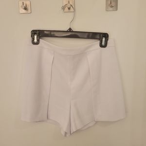 Alice & Olivia white shorts